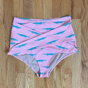 Kortni Jeane gators tie front swim bottoms